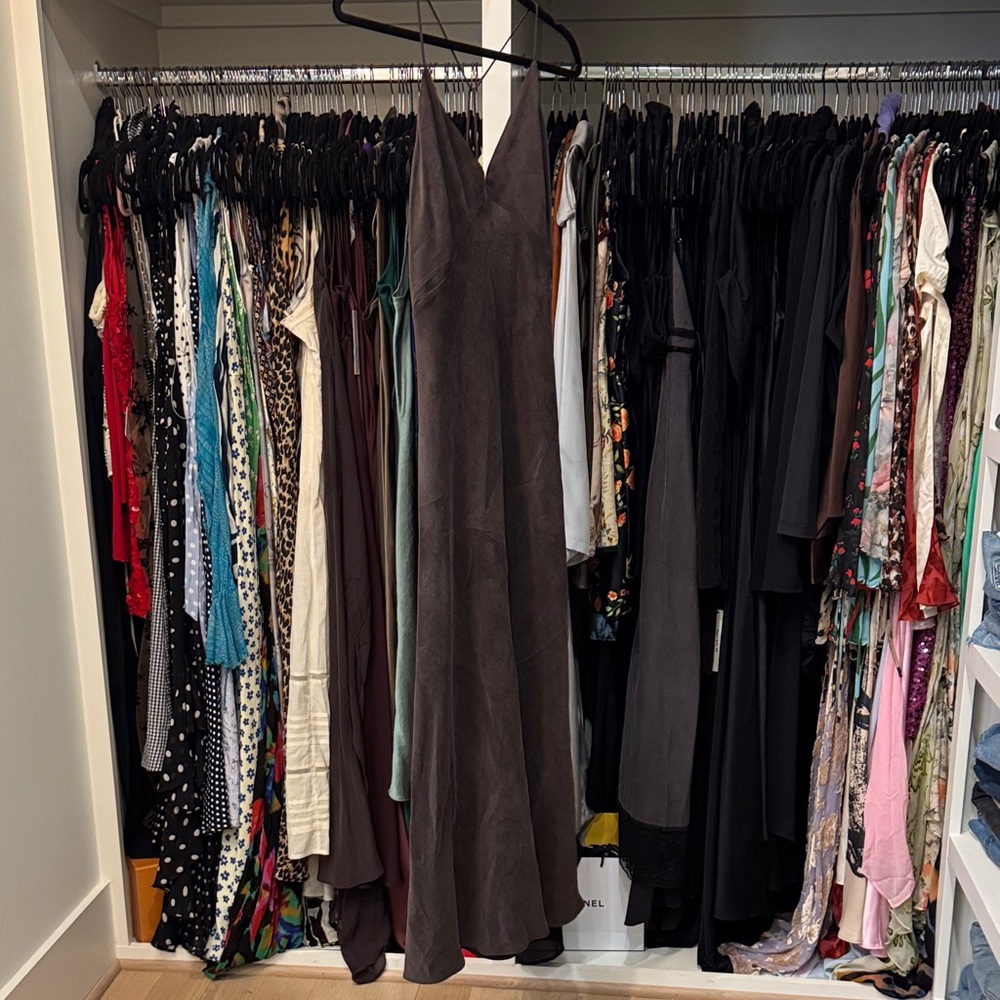 Elegant Grey-Black Maxi Dress